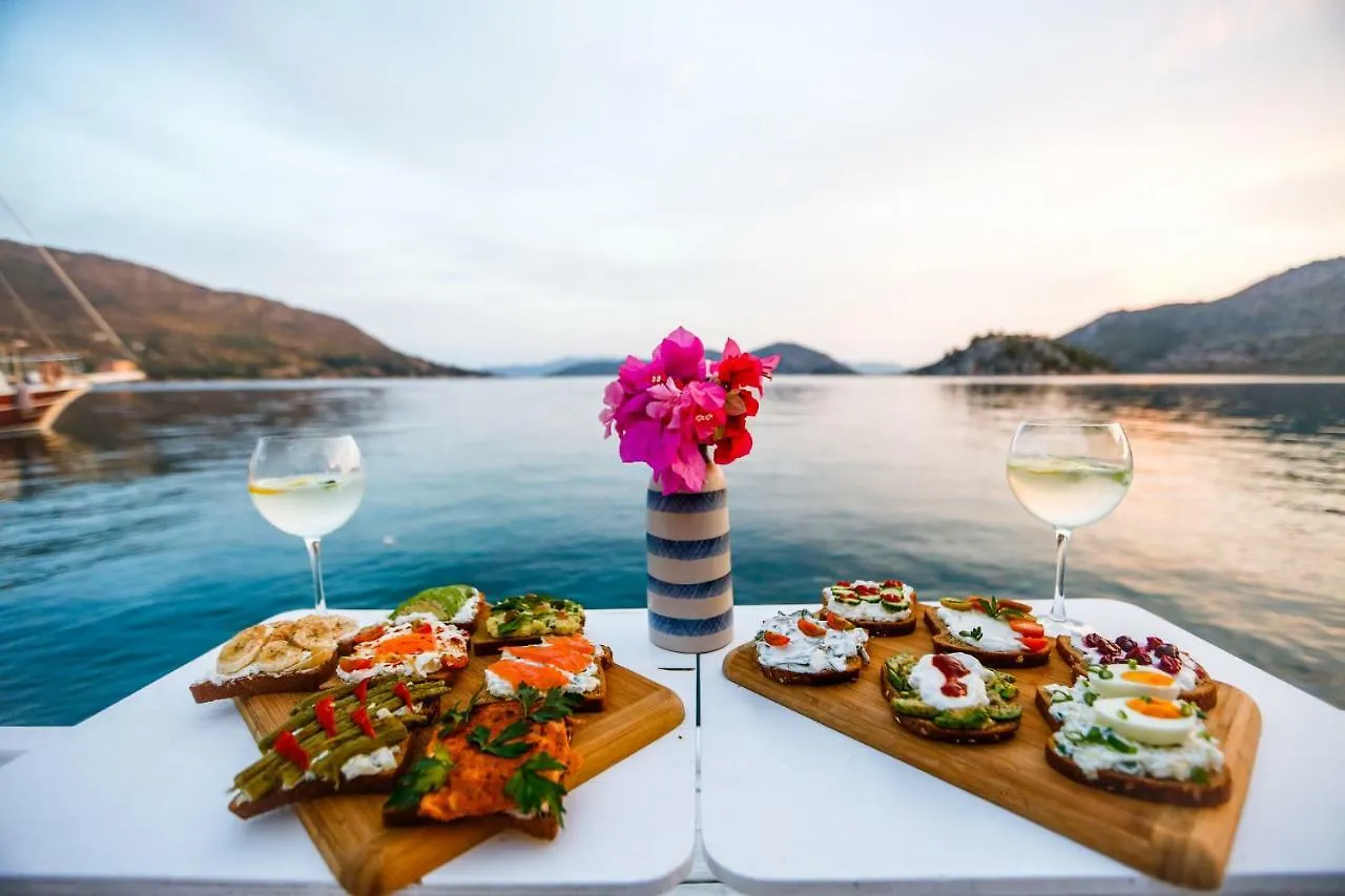 Melek Hotels 보즈부른
